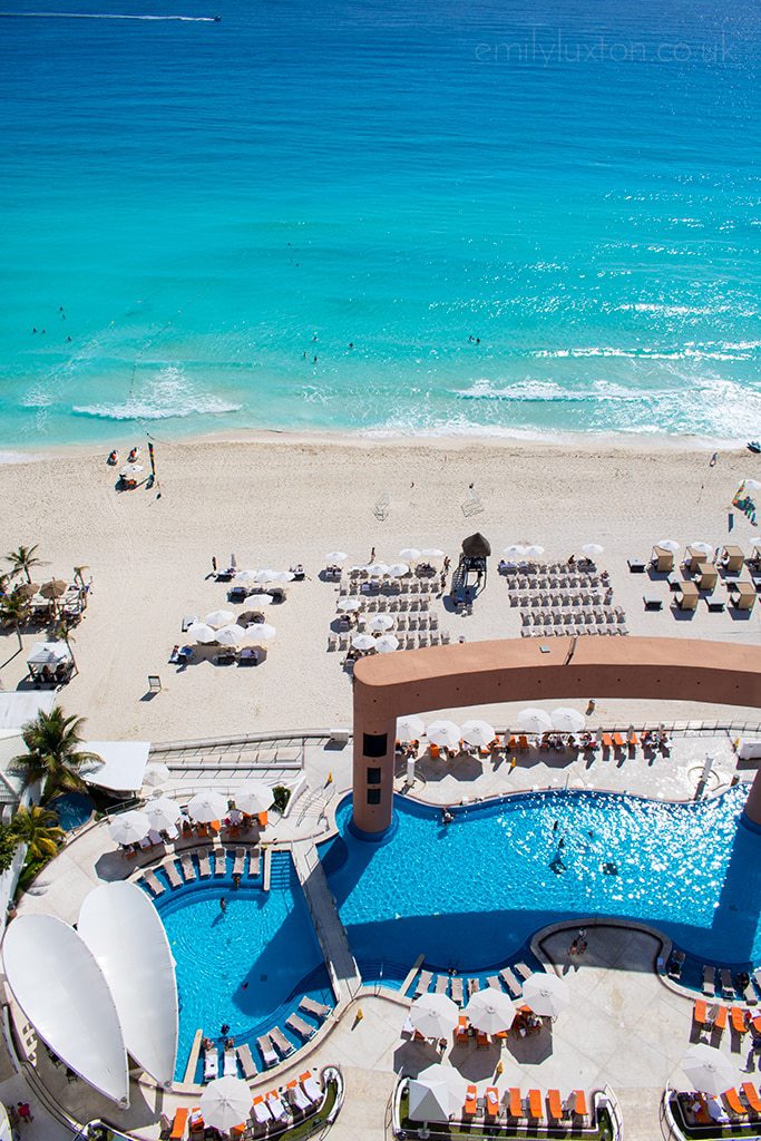 beach palace cancun spring break